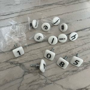Set of 13 cabinet knobs letters and numbers (black and white)